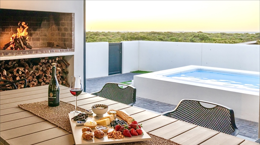 6 Bedroom Property for Sale in Dwarskersbos Western Cape